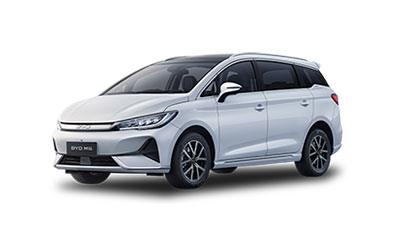 Promo BYD m6 Kebon Jeruk
