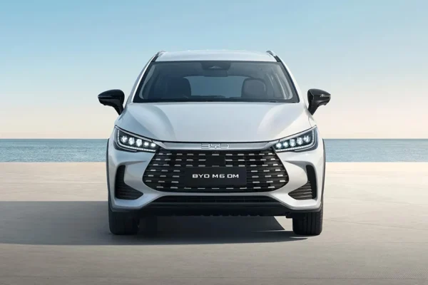 BYD M6 DM-i